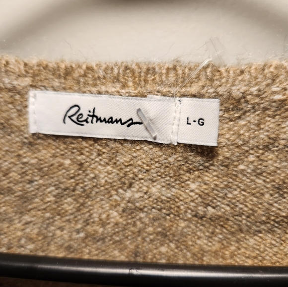 Reitmans PlushSoft Long-Sleeve V-Neck Sweater - Picture 3 of 5